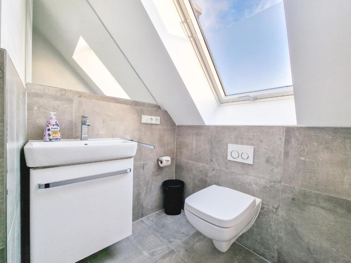 Appartement Raj Living - With 1 Or 2 - 15 Min To Messe Dus And Old Town Dus *