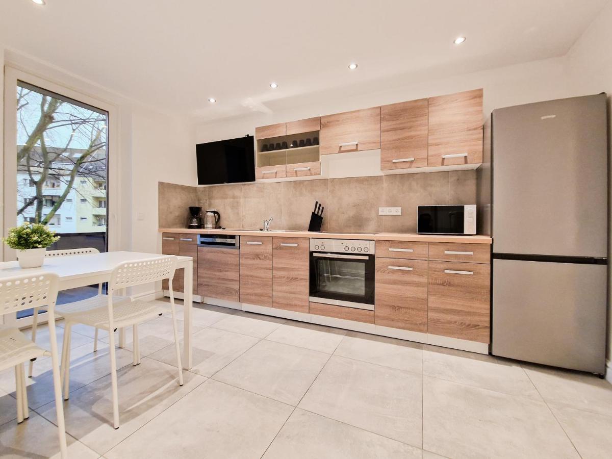 Appartamento Raj Living - With 1 Or 2 - 15 Min To Messe Dus And Old Town Dus *