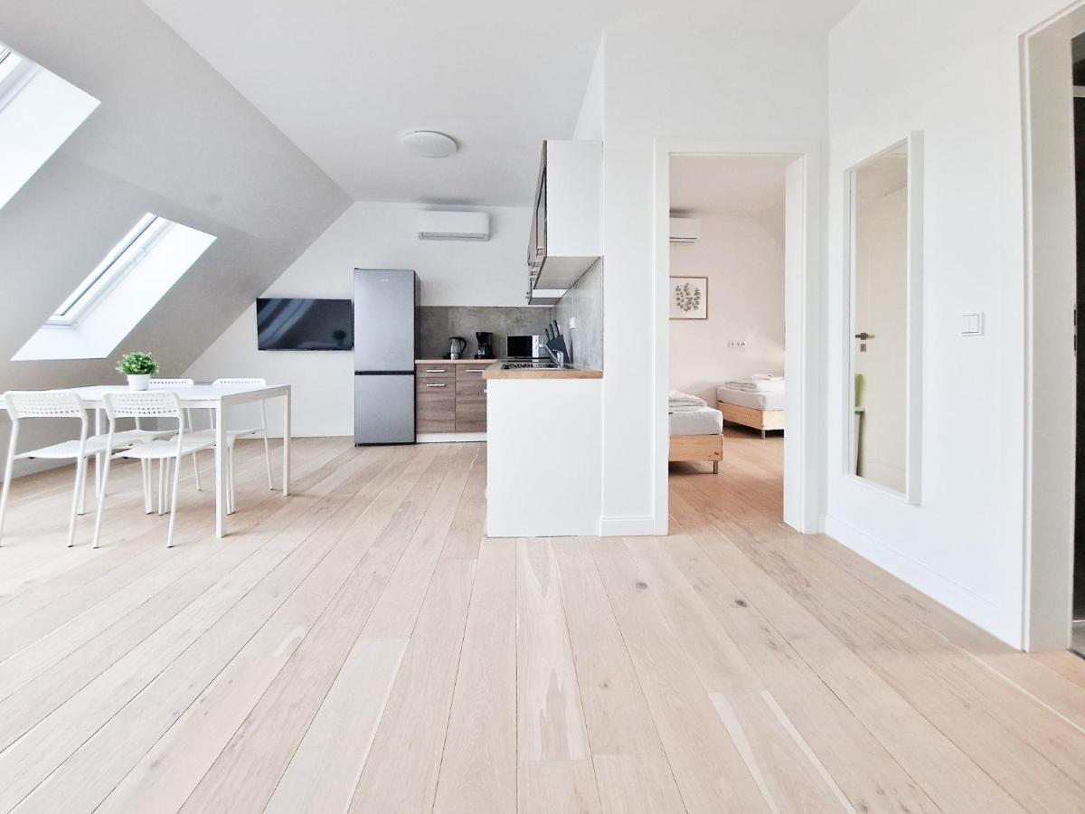Appartamento Raj Living - With 1 Or 2 - 15 Min To Messe Dus And Old Town Dus