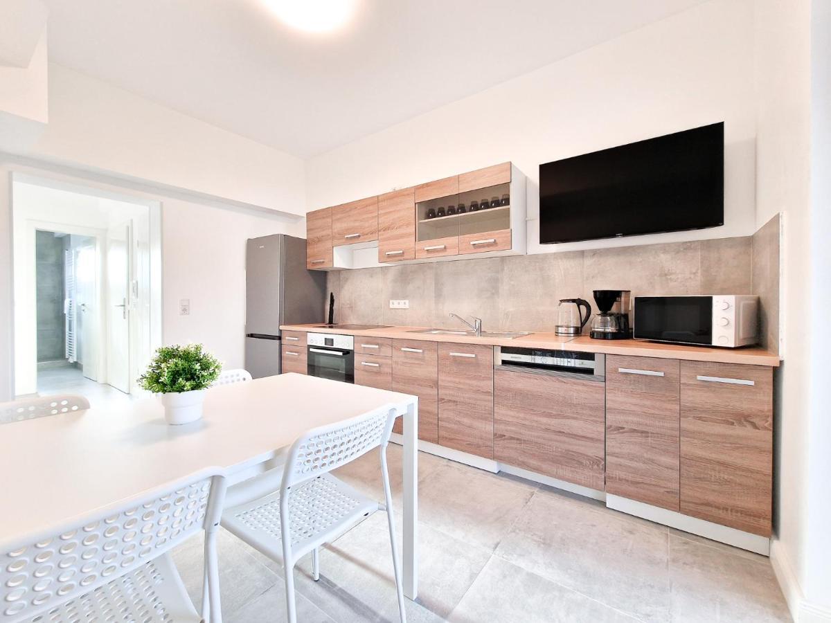 Appartamento Raj Living - With 1 Or 2 - 15 Min To Messe Dus And Old Town Dus Düsseldorf